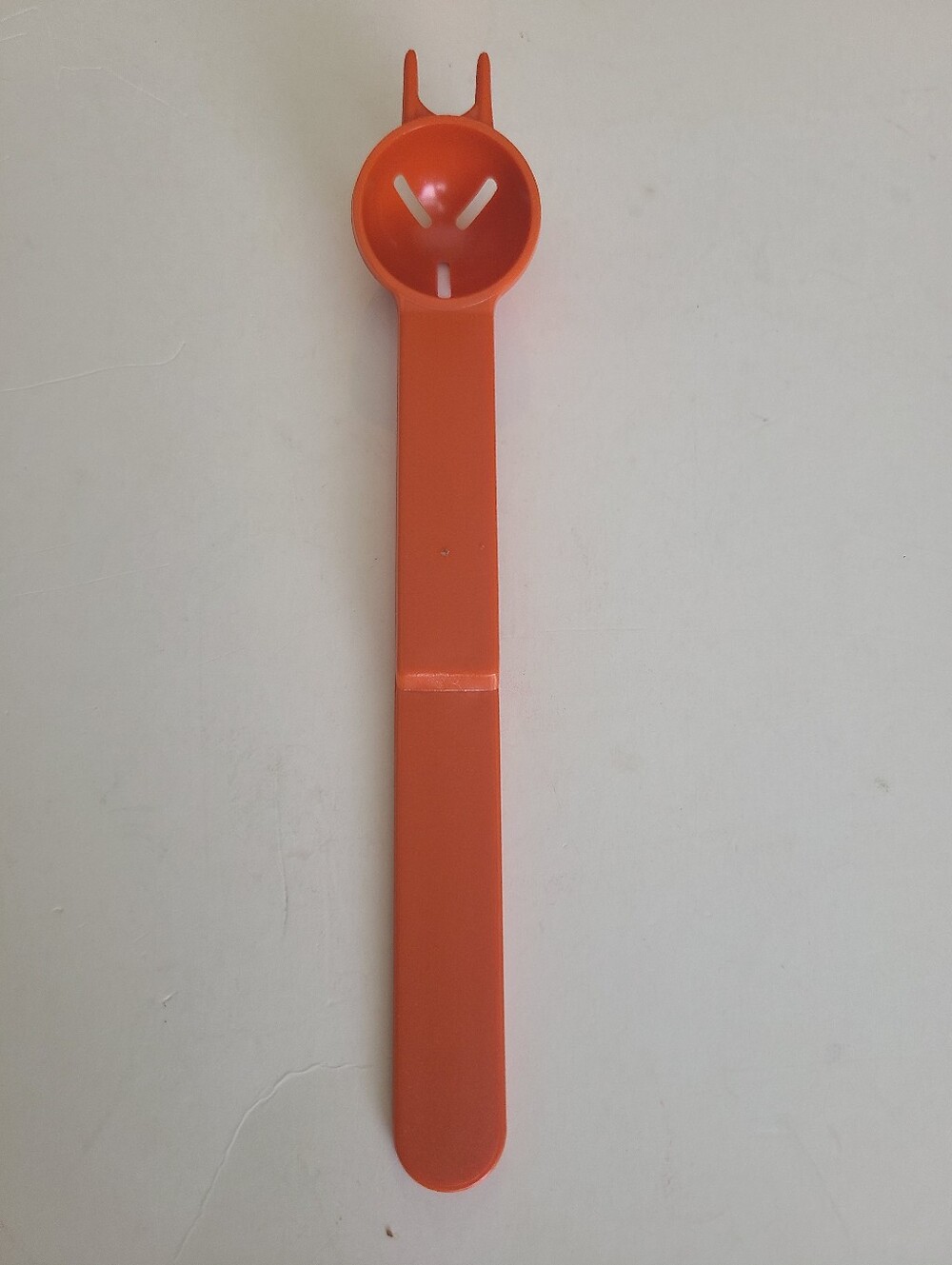 Vintage Tupperware Pickle Olive Fork Spoon Kitchen Gadget Orange, Pre-owned